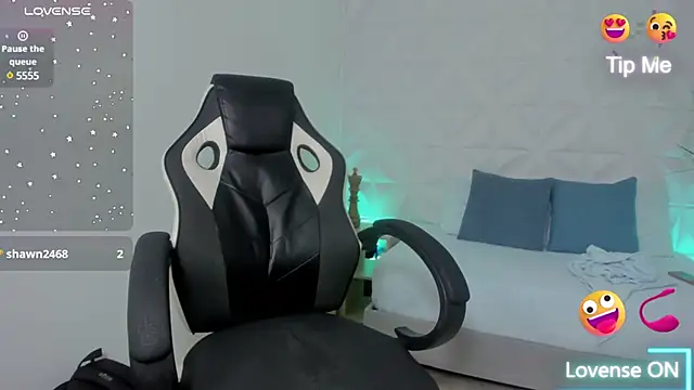 stephanya  online show from 02-18-25, 06:26