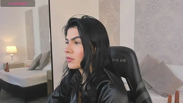 Snapshot of stephanya_ chatting on 07-12-26, 12:40 stephanya online show from 07-12-26, 12:40