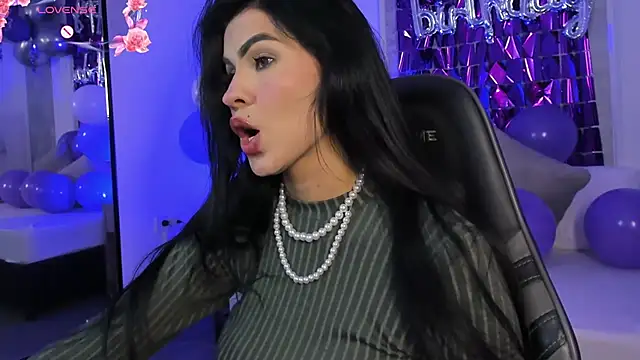 Snapshot of stephanya_ chatting on 07-27-26, 06:04 stephanya online show from 07-27-26, 06:04