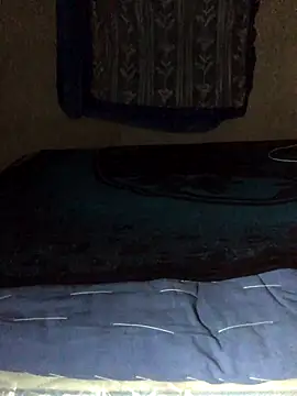 manuamador online show from 12-23-25, 04:21