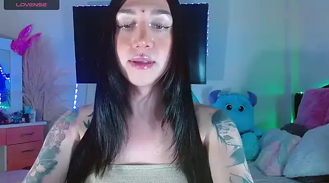 Snapshot of karla_zambrano chatting on 12-17-24, 10:22 karla zambrano online show from 12-17-24, 10:22