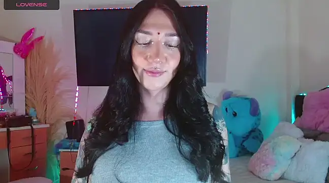 Snapshot of karla_zambrano chatting on 12-24-24, 02:32 karla zambrano online show from 12-24-24, 02:32