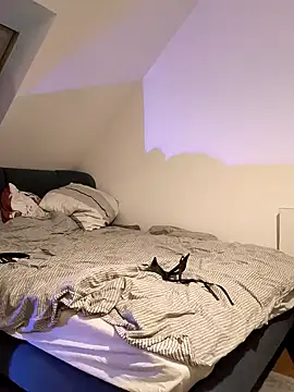 SunbakedMedal71 online show from 03-13-26, 10:27