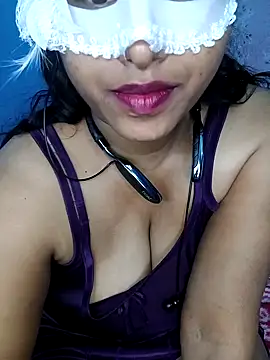 Sexy Mona Bhabhi online show from 12-19-24, 06:45