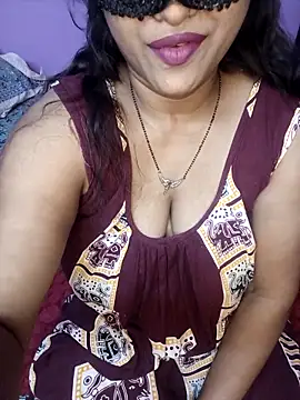 Sexy Mona Bhabhi online show from 10-09-25, 05:33
