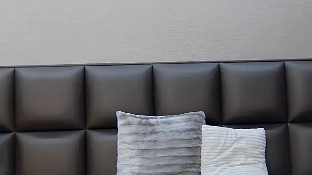 FoxyJoy online show from 04-15-26, 04:25