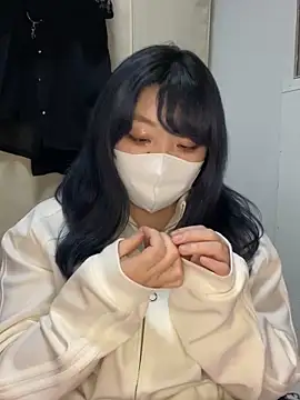 YUNA-yuna online show from 01-23-25, 02:17