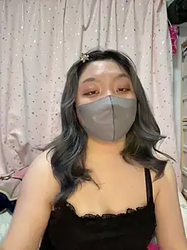 YUNA-yuna online show from 02-25-25, 03:38