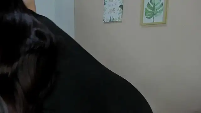 Snapshot of Eily__ chatting on 05-19-26, 11:22 Eily online show from 05-19-26, 11:22
