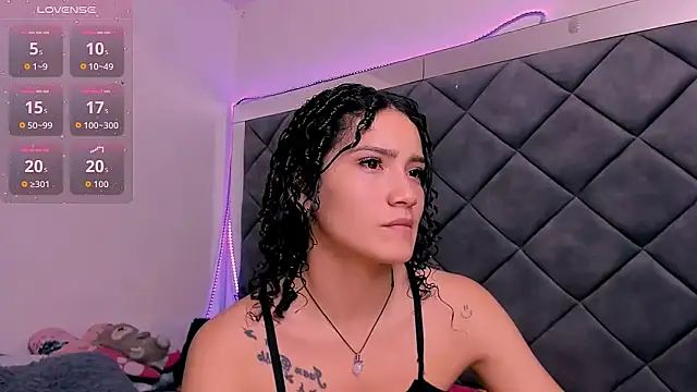 Nellyhills online show from 11-10-25, 01:43