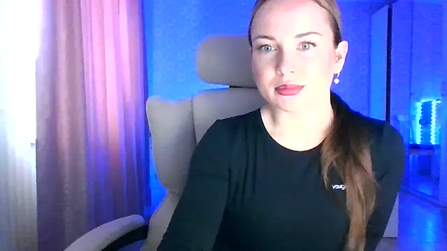 jennifer838 online show from 02-10-26, 01:04