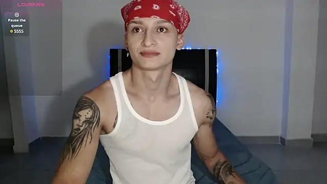 Snapshot of arthurphoenix_ chatting on 12-23-24, 04:01 arthurphoenix online show from 12-23-24, 04:01