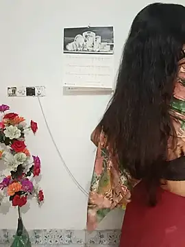 Snapshot of Hot-Angel_ chatting on 05-13-26, 02:47 Hot-Angel online show from 05-13-26, 02:47