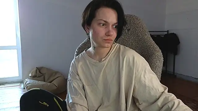 esajukyy online show from 06-20-26, 10:18