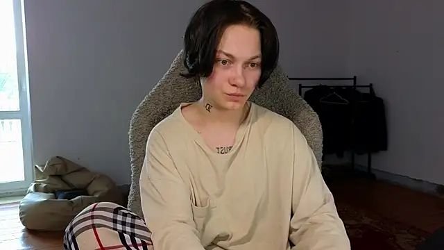 esajukyy online show from 07-19-26, 09:57
