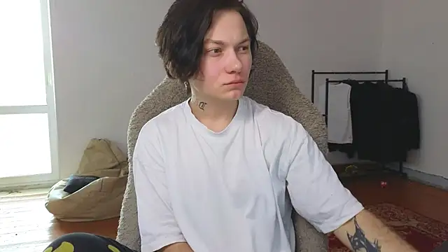 esajukyy online show from 07-27-26, 10:11