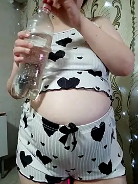 Snapshot of Miranda_Nancy chatting on 11-08-25, 06:07 Miranda Nancy online show from 11-08-25, 06:07