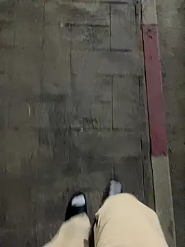 Snapshot of Lahcene chatting on 11-26-25, 08:54 Lahcene online show from 11-26-25, 08:54