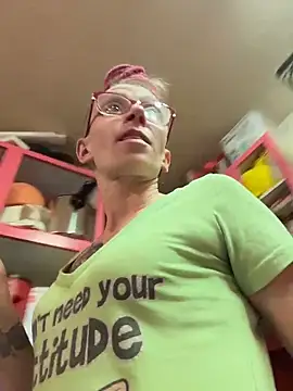 Stonermama666420 online show from 04-18-26, 04:49