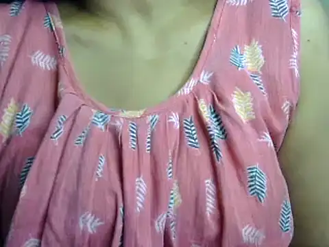 Snapshot of Suhana-sapna chatting on 01-10-25, 04:30 Suhana-sapna online show from 01-10-25, 04:30