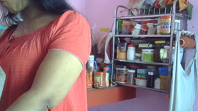 Snapshot of Suhana-sapna chatting on 05-24-26, 03:33 Suhana-sapna online show from 05-24-26, 03:33