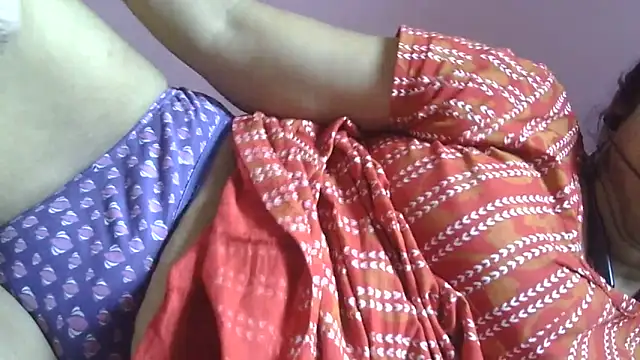 Snapshot of Suhana-sapna chatting on 06-05-26, 06:52 Suhana-sapna online show from 06-05-26, 06:52