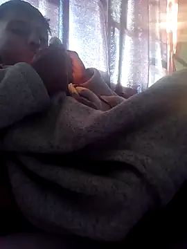 Snapshot of SiperoXxX chatting on 12-18-24, 02:06 SiperoXxX online show from 12-18-24, 02:06