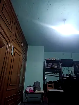 Snapshot of SiperoXxX chatting on 12-20-24, 02:52 SiperoXxX online show from 12-20-24, 02:52