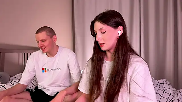 Snapshot of eternal_dream_ chatting on 12-10-24, 05:44 eternal dream  online show from 12-10-24, 05:44