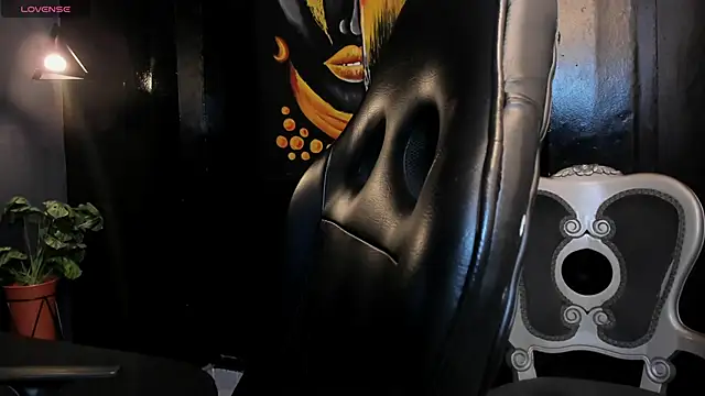 Flynn Riider online show from 12-19-25, 06:26