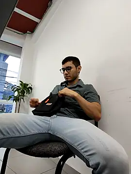 alexdesire online show from 11-26-25, 10:11