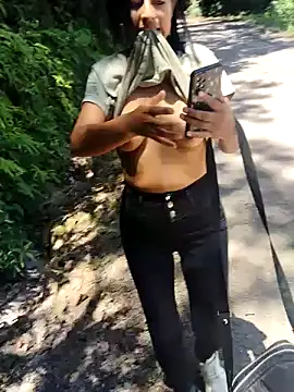 Danna-linyi online show from 12-12-24, 05:48