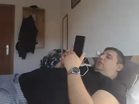  revianzip1 online show from 02-13-25, 01:37