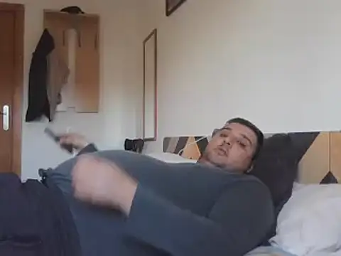  revianzip1 online show from 02-16-25, 03:59