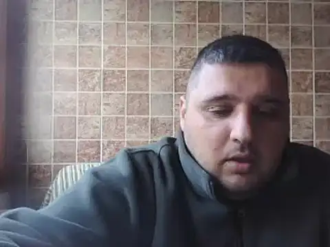  revianzip1 online show from 02-18-25, 01:55