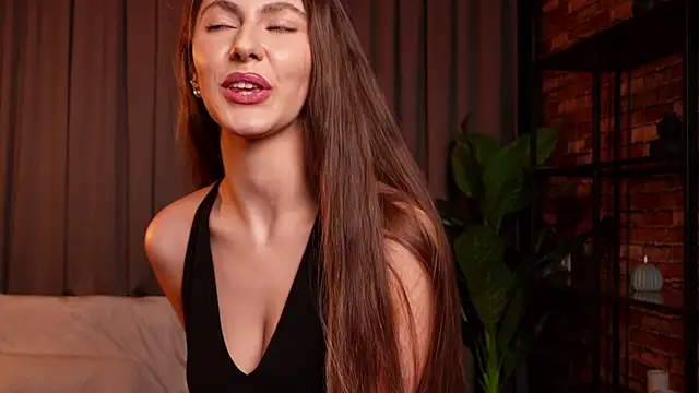 Snapshot of MuseSolis chatting on 01-28-25, 03:57 MuseSolis online show from 01-28-25, 03:57