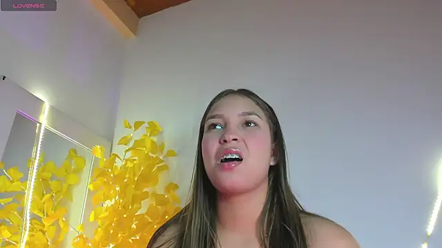 HaleyAmaya online show from 06-12-26, 12:42