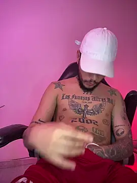 Junihn0 online show from 11-18-25, 10:36