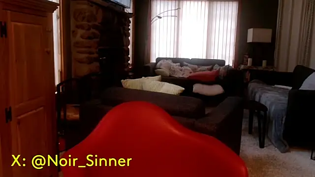 sinnernoir online show from 10-30-25, 01:56