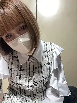 Snapshot of 2000NANA20 chatting on 12-11-24, 03:47 2000NANA20 online show from 12-11-24, 03:47