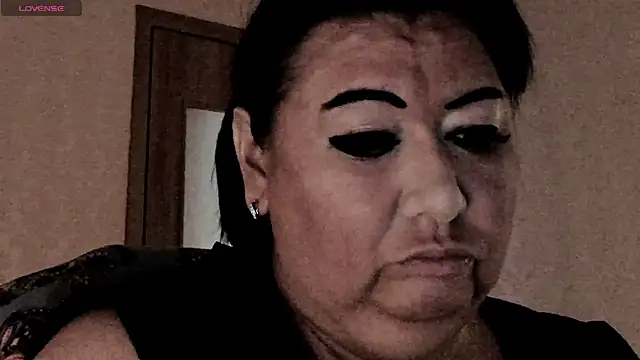 SexxyDreams1 online show from 04-28-26, 02:49