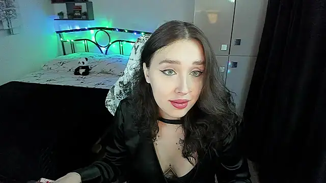 LinaTruly online show from 11-07-25, 10:32