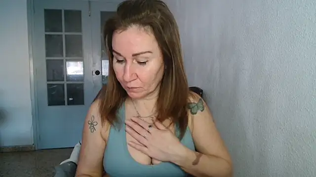 Snapshot of TamaraSweetxo chatting on 02-04-25, 04:18 TamaraSweetxo online show from 02-04-25, 04:18