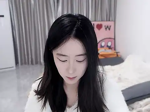 LOLO-yaya online show from 12-15-24, 07:02