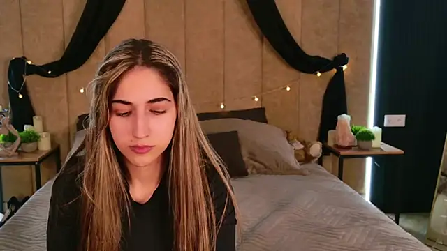 Teresa Stane online show from 03-18-25, 05:41