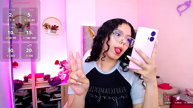 Aurora Brownn online show from 12-20-25, 11:45