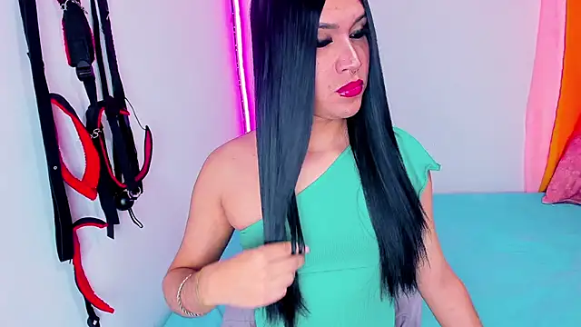 Candace Queen online show from 11-03-25, 03:24