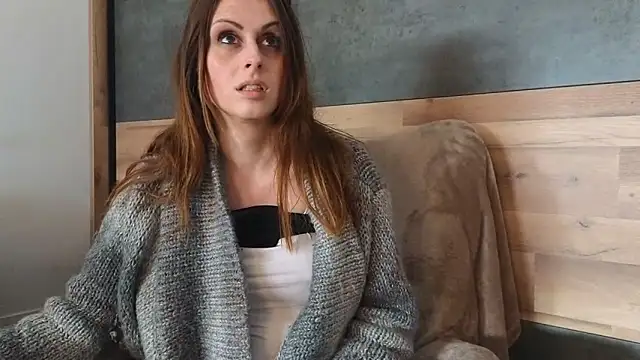 Snapshot of vera_jim chatting on 02-19-25, 02:55 vera jim online show from 02-19-25, 02:55