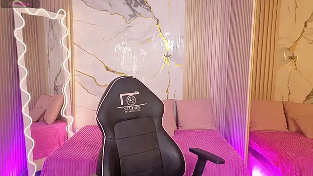 penelope tay1 online show from 04-16-26, 03:29