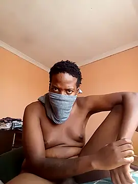 Snapshot of Bigntot chatting on 09-22-25, 09:22 Bigntot online show from 09-22-25, 09:22